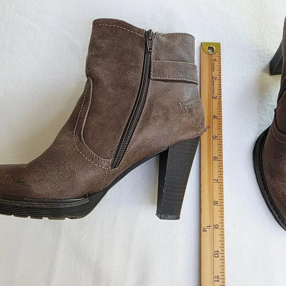 White Mountain Ankle Boots Size 8 Brown Buckle Zip Block Heel Moto Boho Western